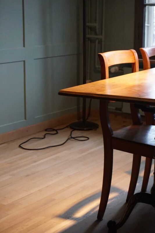 Blaue Stube mit Buchenboden