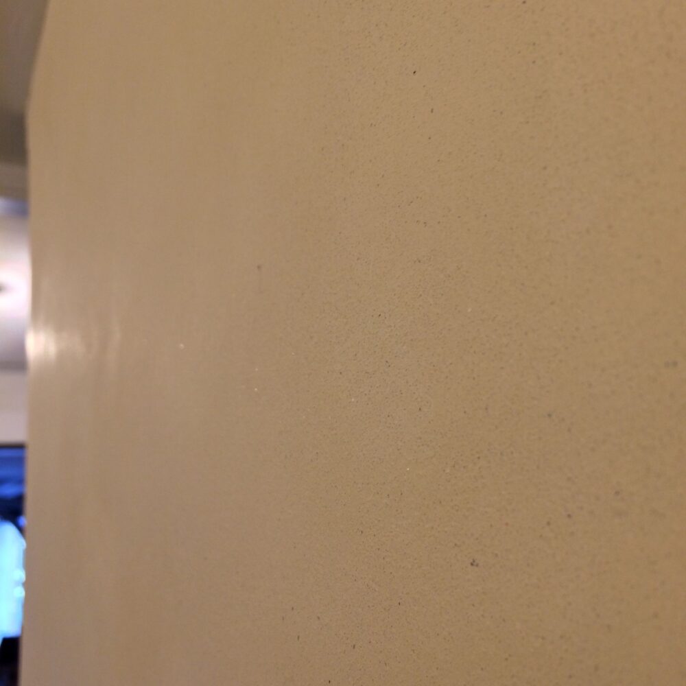 Lehmputz, verdichtet