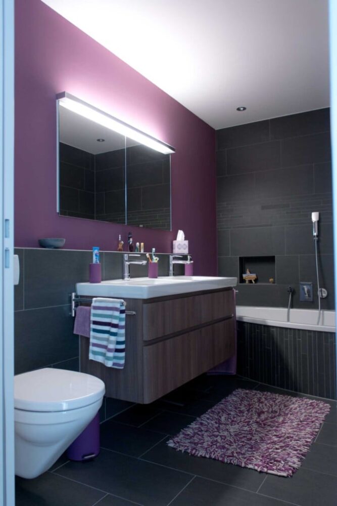 KT 07.055 Loos Violett, im Bad