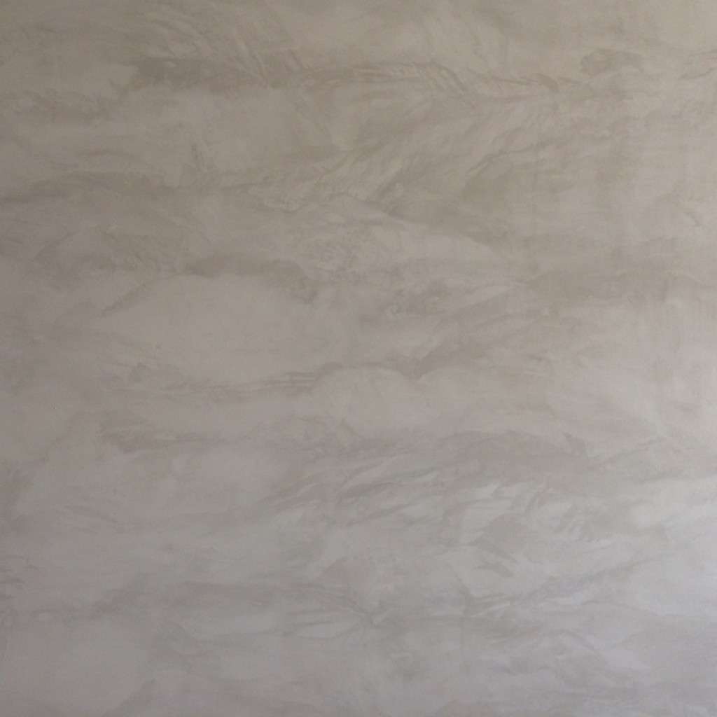 Warmgraue Naturofloor-Wand, plan gespachtelt, mit Werkzeug-Zeichnung